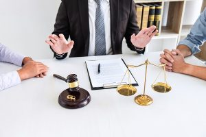 Best family lawyer helping clients